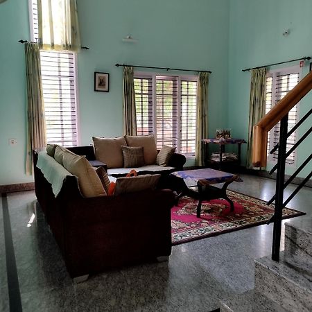 Mahadimane - Spacious House With 3 Bed Rooms Mysore Eksteriør billede